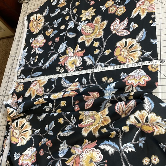 Better Homes & Gardens black screen print cotton fabric w vibrant floral print - Picture 5 of 9